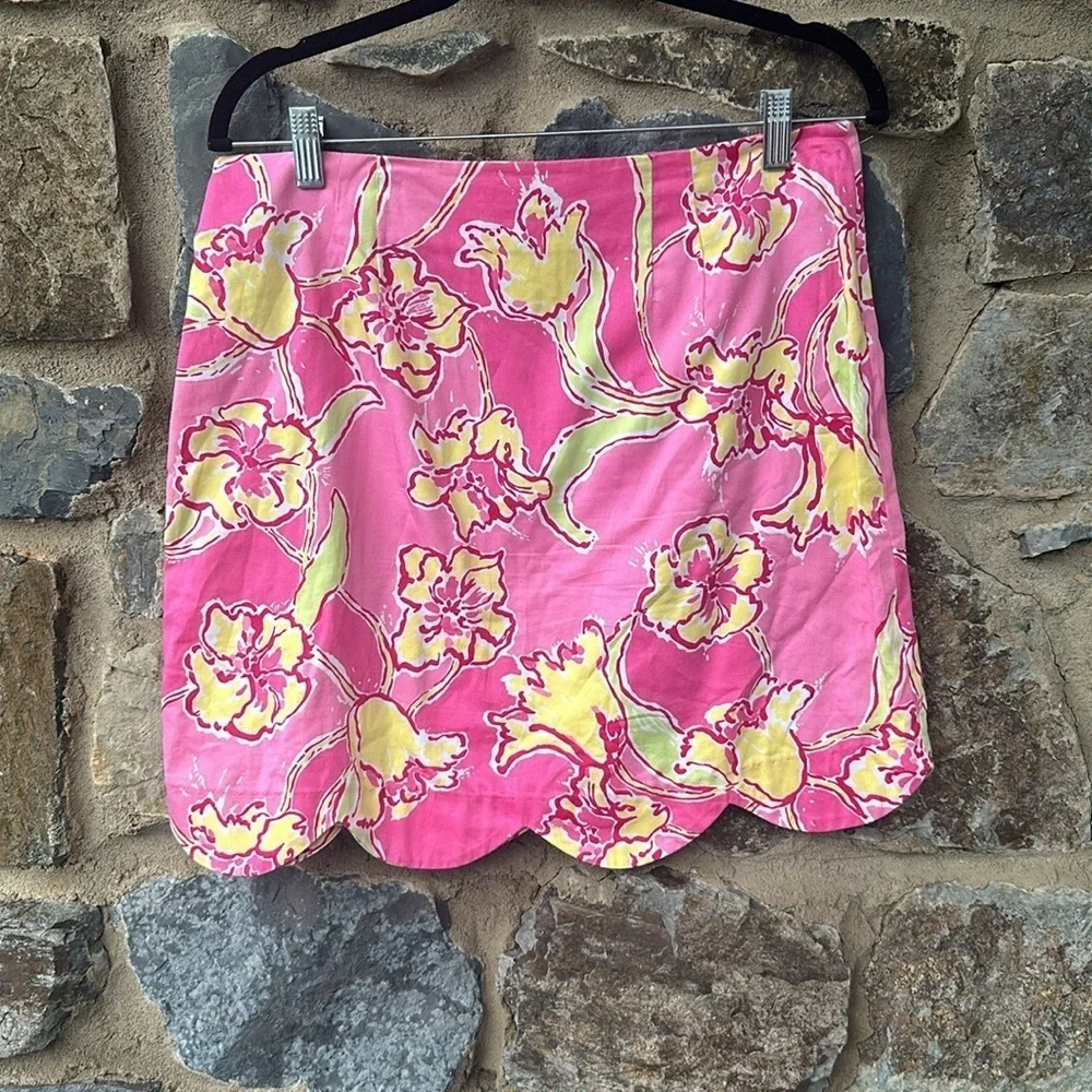 Lilly Pulitzer Size 8 Lynnie Skirt Hotty Pink Day Lynnie Scallop Hem